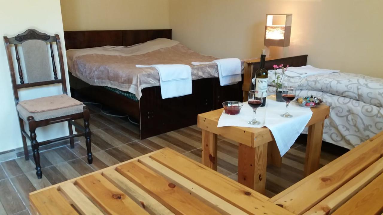 Arami Guest House Dilidzjan Buitenkant foto
